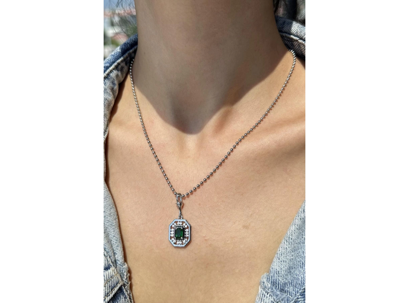 Gümüş Renk Taş Detaylı Çelik Serenay Kolyesi