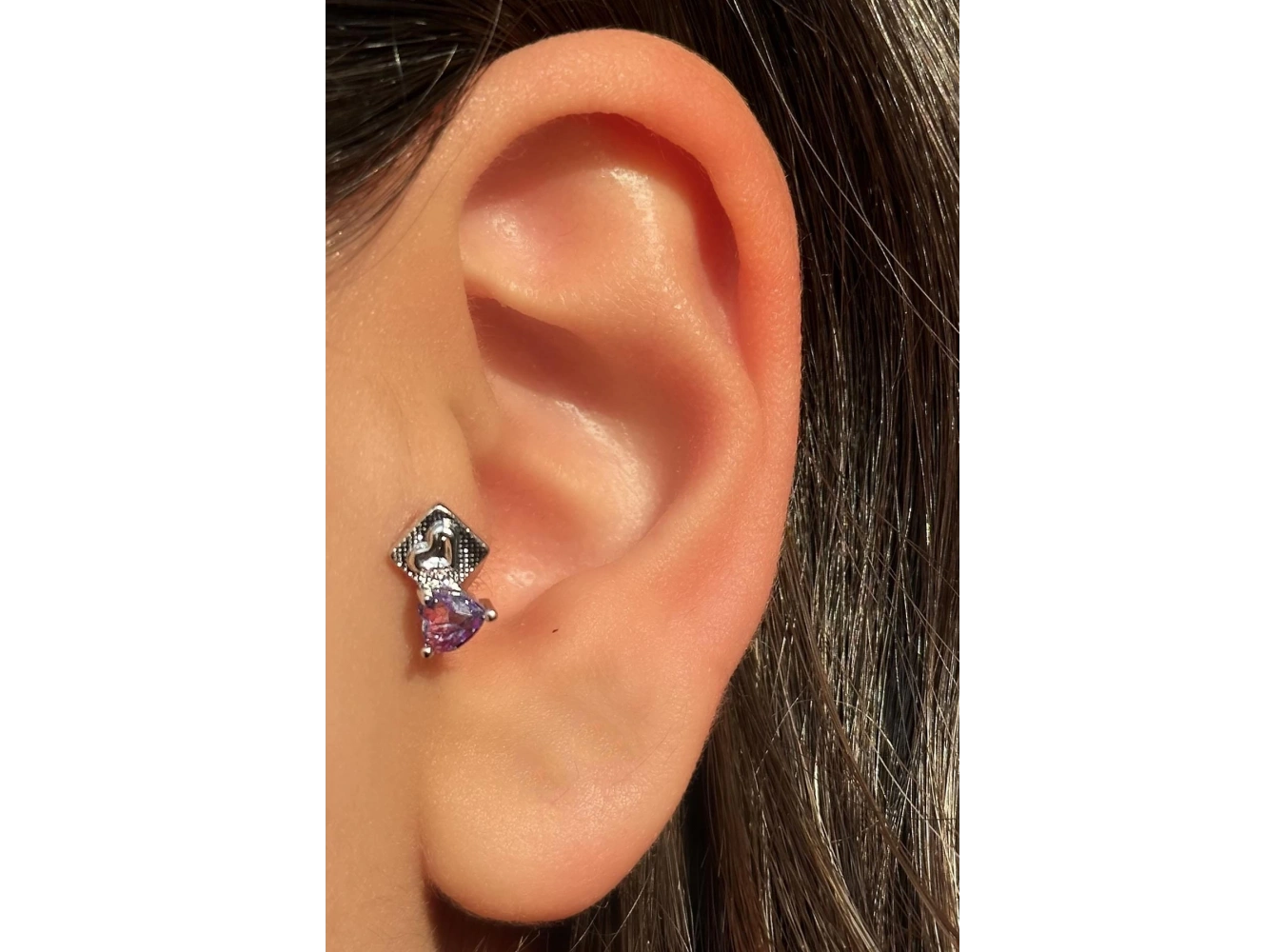 Gümüş Renk Taş Detaylı Çelik Tragus/Kıkırdak Küpe/Piercing (Tek)