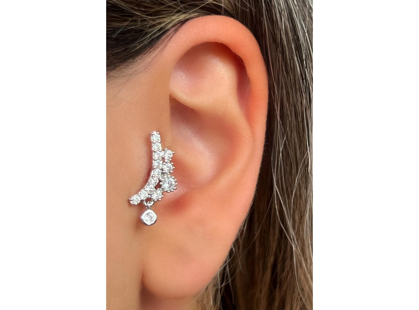 Gümüş Renk Taş Detaylı Çelik Tragus/Kıkırdak Küpe/Piercing (Tek)