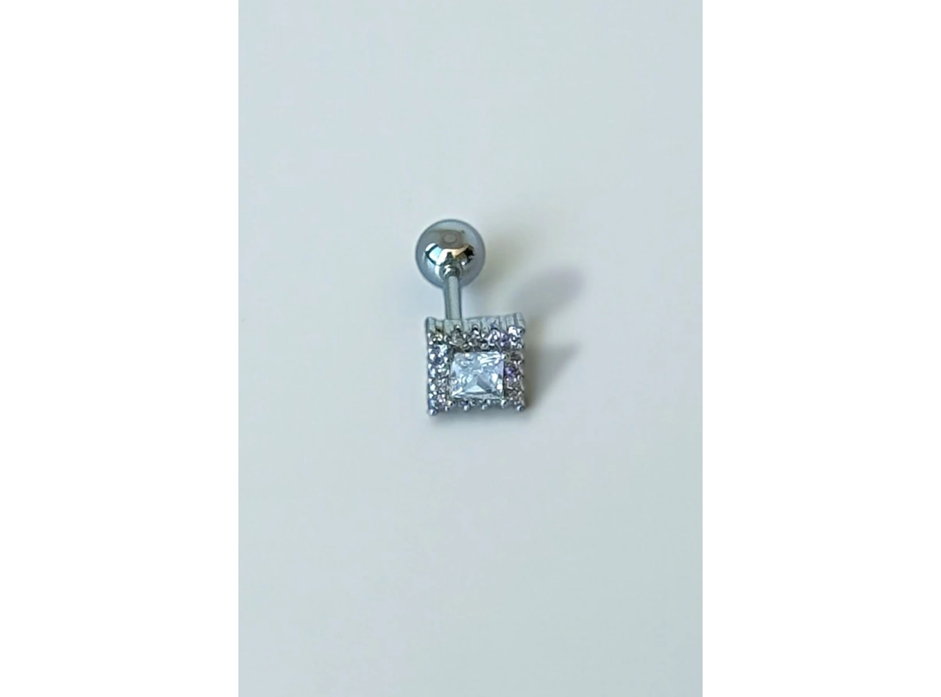 Gümüş Renk Taş Detaylı Çelik Tragus/Kıkırdak Küpe/Piercing (Tek)