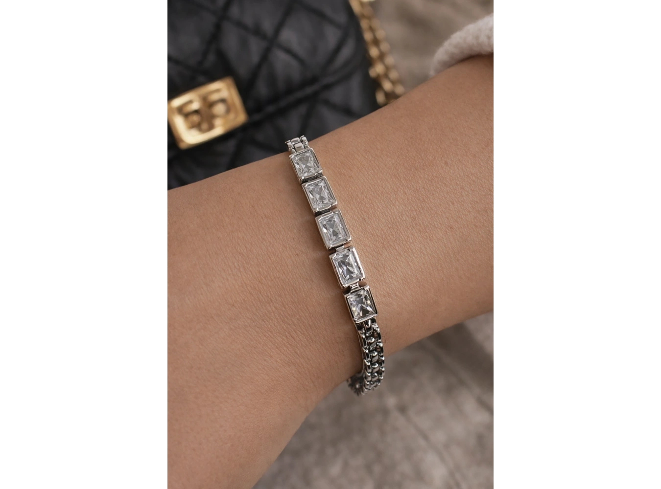 Gümüş Renk Taş Detaylı Çelik Xuping VIP Bileklik