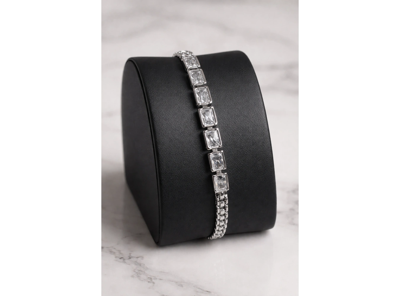 Gümüş Renk Taş Detaylı Çelik Xuping VIP Bileklik