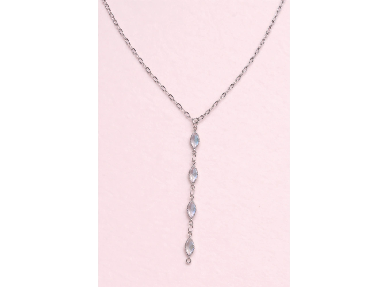 Gümüş Renk Taş Detaylı Çelik Y Kolye