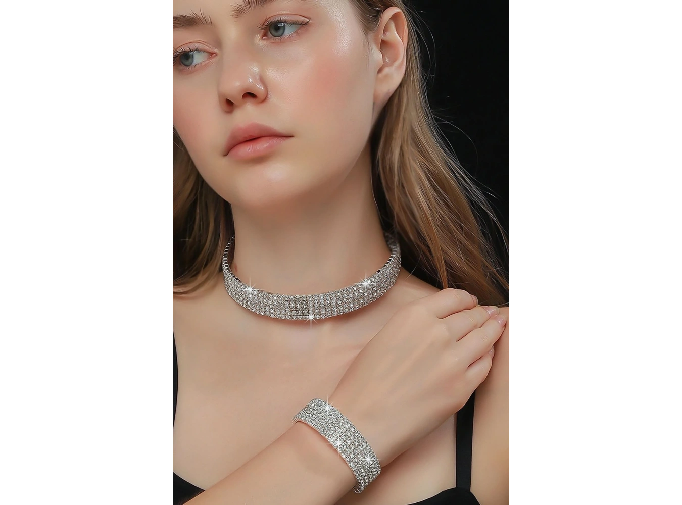 Gümüş Renk Taş Detaylı Choker Kolye Ve Bileklik Set