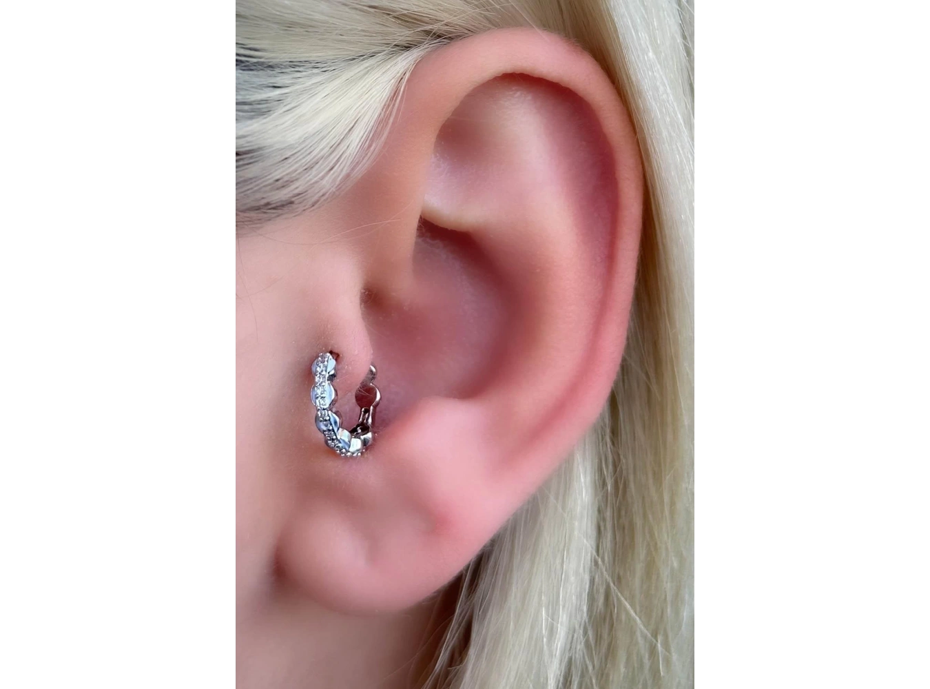 Gümüş Renk Taş Detaylı Halka Çelik Tragus/Kıkırdak Küpe/Piercing (Tek)
