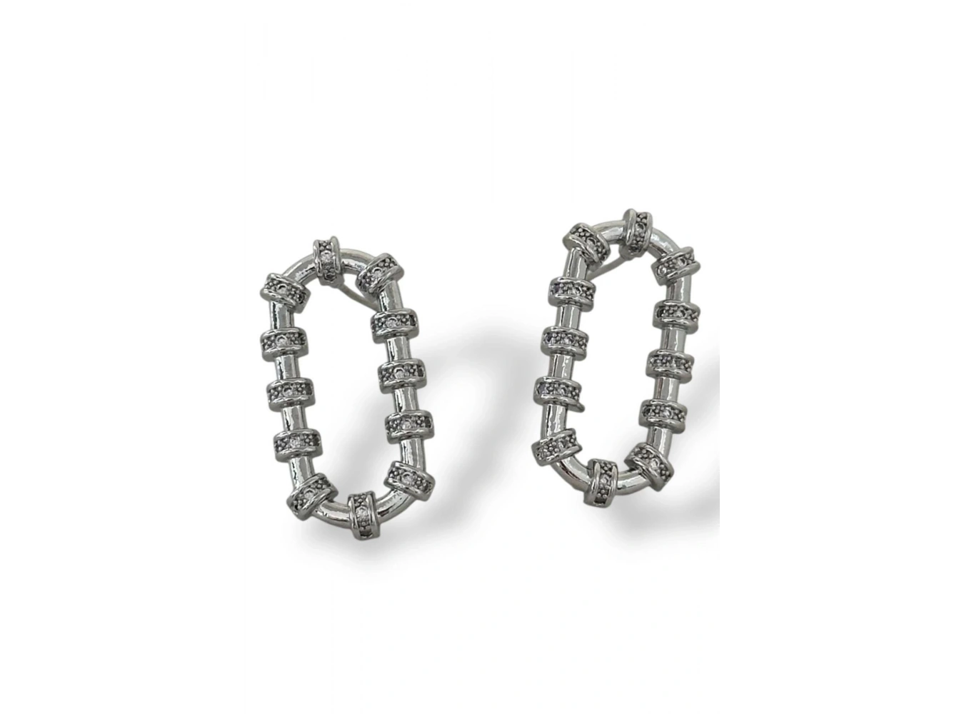 Gümüş Renk Taş Detaylı Küpe (Çift)