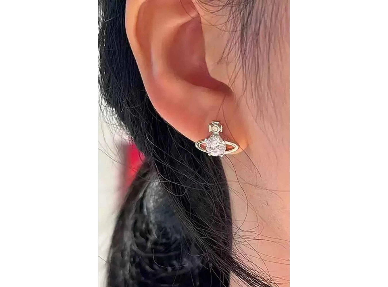 Gümüş Renk Taş Detaylı Küpe (Çift)