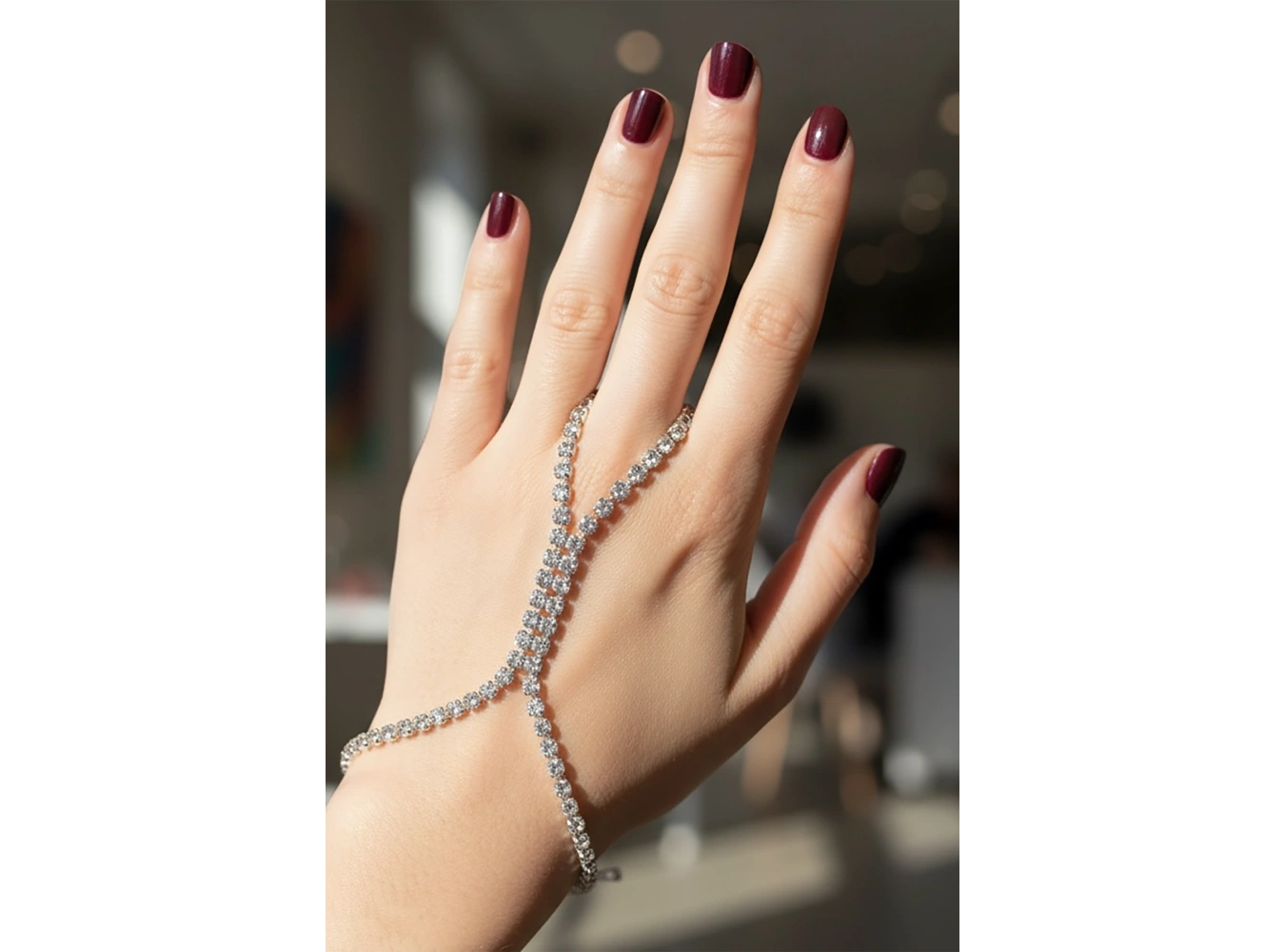 Gümüş Renk Taş Detaylı Şahmeran