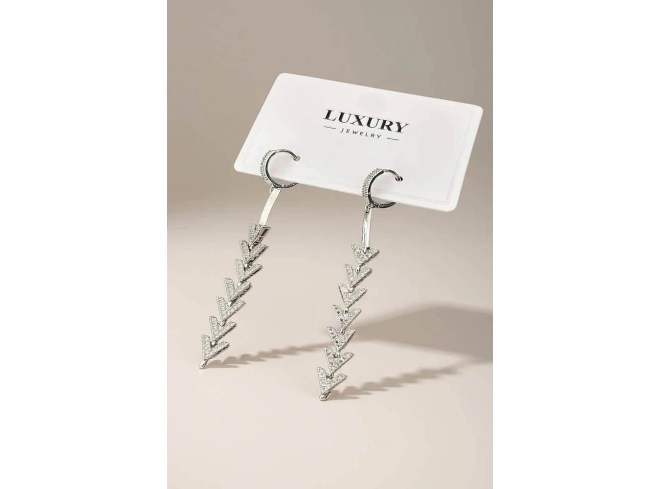 Gümüş Renk Taş Detaylı Sallantılı 14K Altın Kaplama Küpe (Çift)