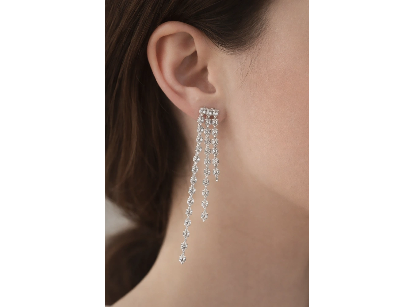 Gümüş Renk Taş Detaylı Sallantılı Abiye Küpe (Çift)