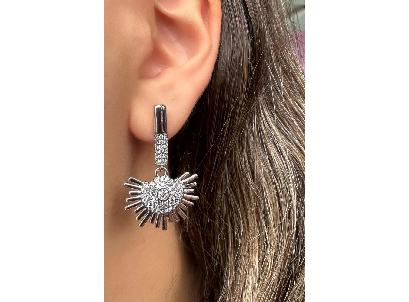 Gümüş Renk Taş Detaylı Sallantılı Çelik Xuping VIP Küpe (Çift)