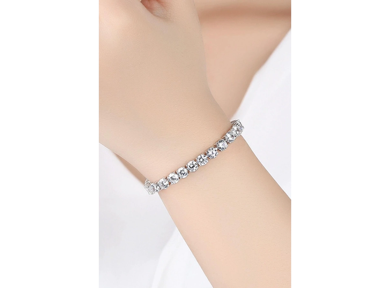 Gümüş Renk Taş Detaylı Su Yolu Bileklik