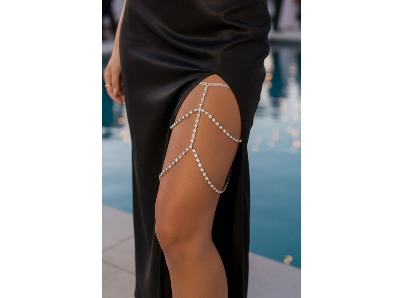 Gümüş Renk Taş Detaylı Tasarım Bacak Aksesuarı