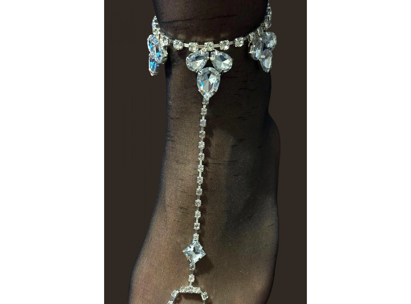 Gümüş Renk Taş Detaylı Tasarım Halhal Ayak Şahmeranı