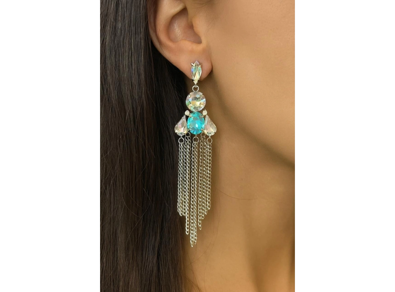 Gümüş Renk Taş Detaylı Tasarım Küpe (Çift)