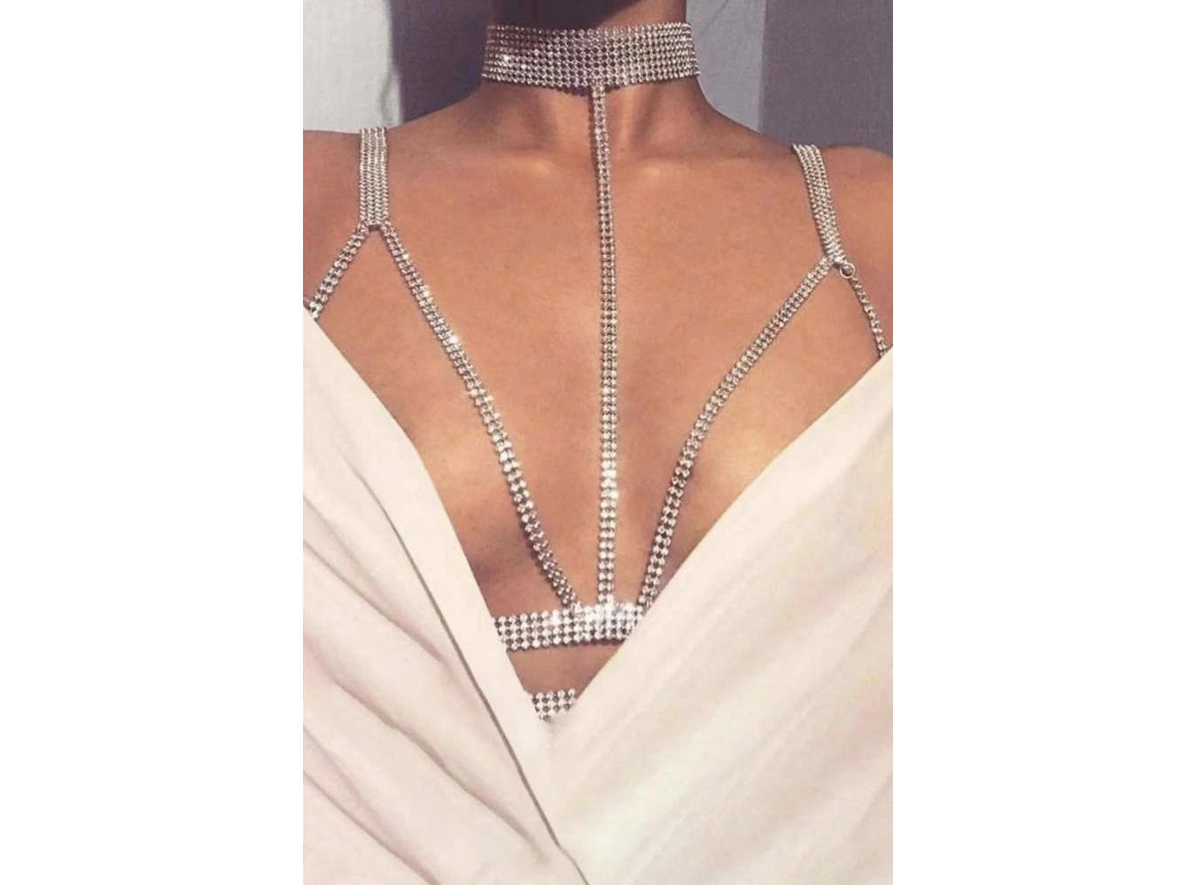 Gümüş Renk Taş Detaylı Tasarım Vücut Aksesuar