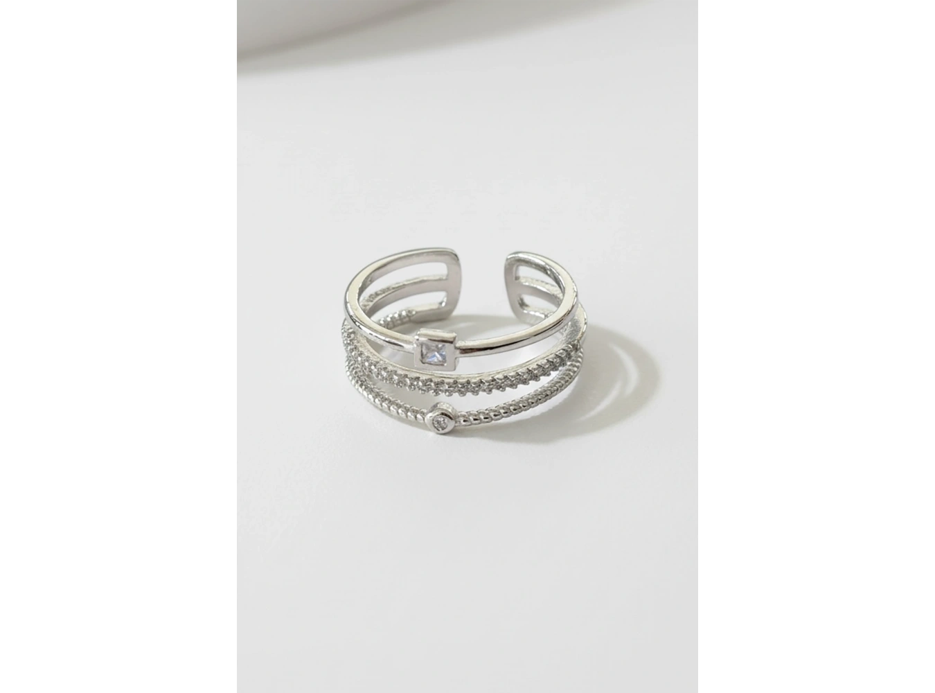 Gümüş Renk Taş Detaylı Üçlü Görünümlü Ayarlanabilir Yüzük