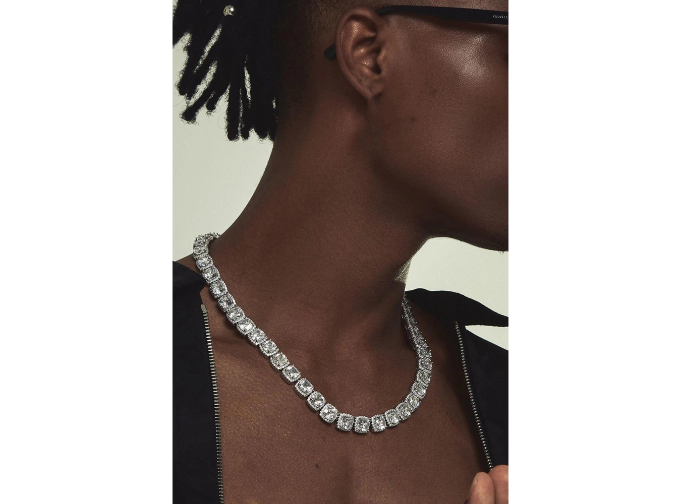 Gümüş Renk Taş Detaylı Unisex VİP Tasarım Kolye