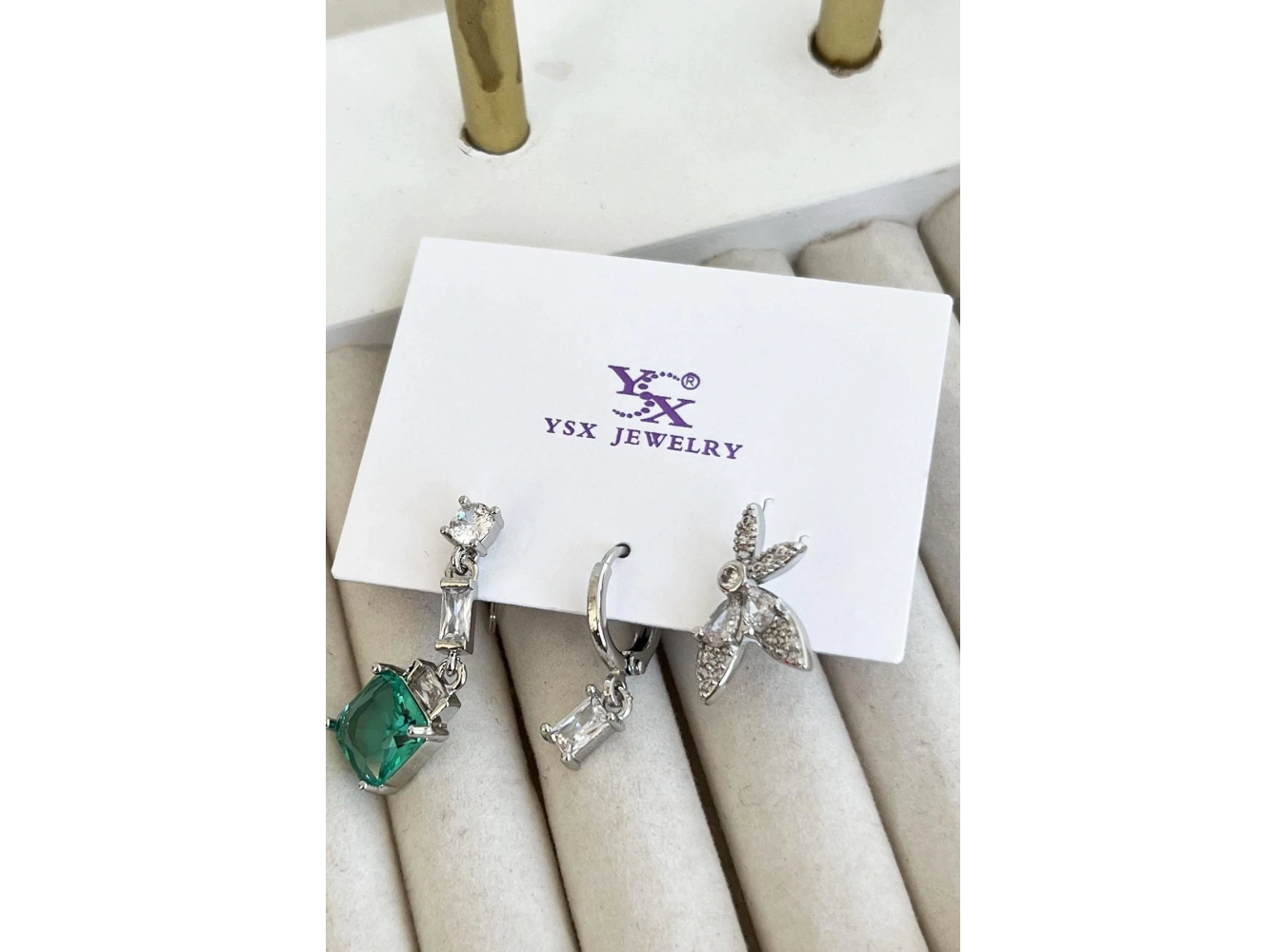 Gümüş Renk Taş Detaylı VİP 3lü YSX Küpe Set