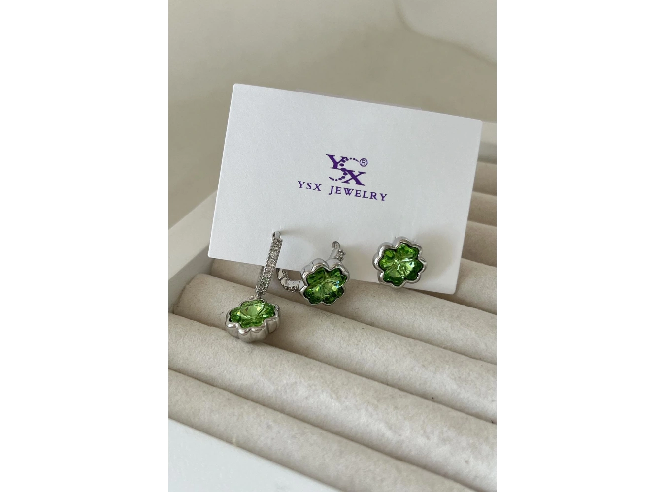 Gümüş Renk Taş Detaylı VİP 3lü YSX Küpe Set