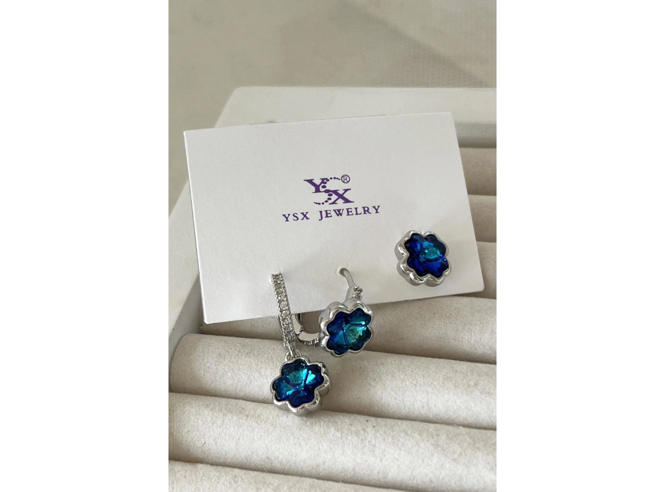 Gümüş Renk Taş Detaylı VİP 3lü YSX Küpe Set