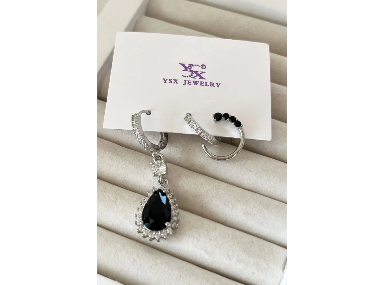 Gümüş Renk Taş Detaylı VİP 3lü YSX Küpe Set