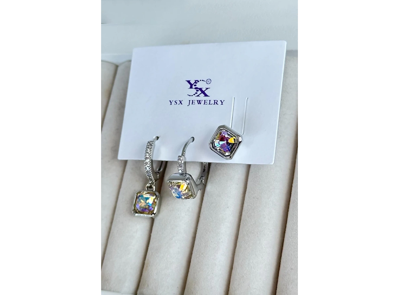 Gümüş Renk Taş Detaylı VİP 3lü YSX Küpe Set