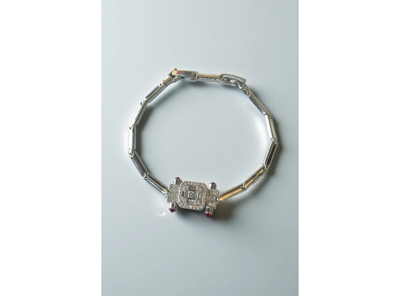 Gümüş Renk Taş Detaylı VİP YSX Bileklik