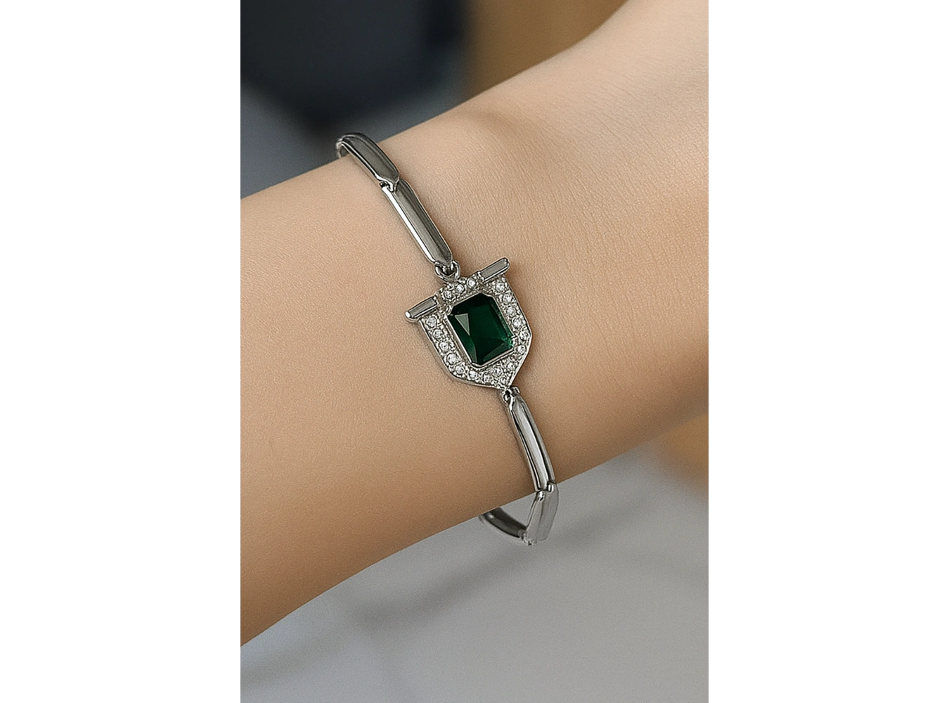 Gümüş Renk Taş Detaylı VİP YSX Bileklik