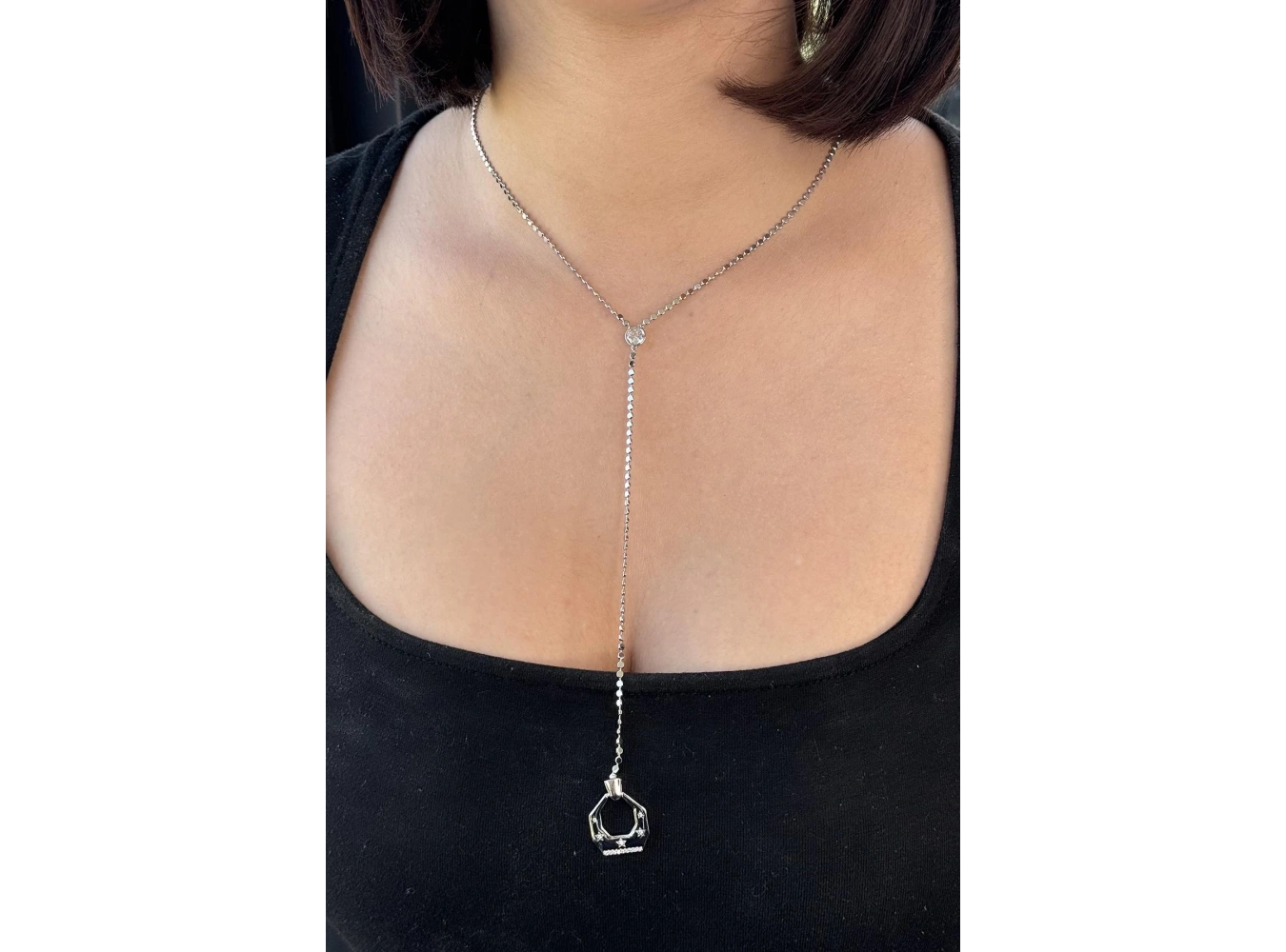 Gümüş Renk Taş Detaylı Y Kolye