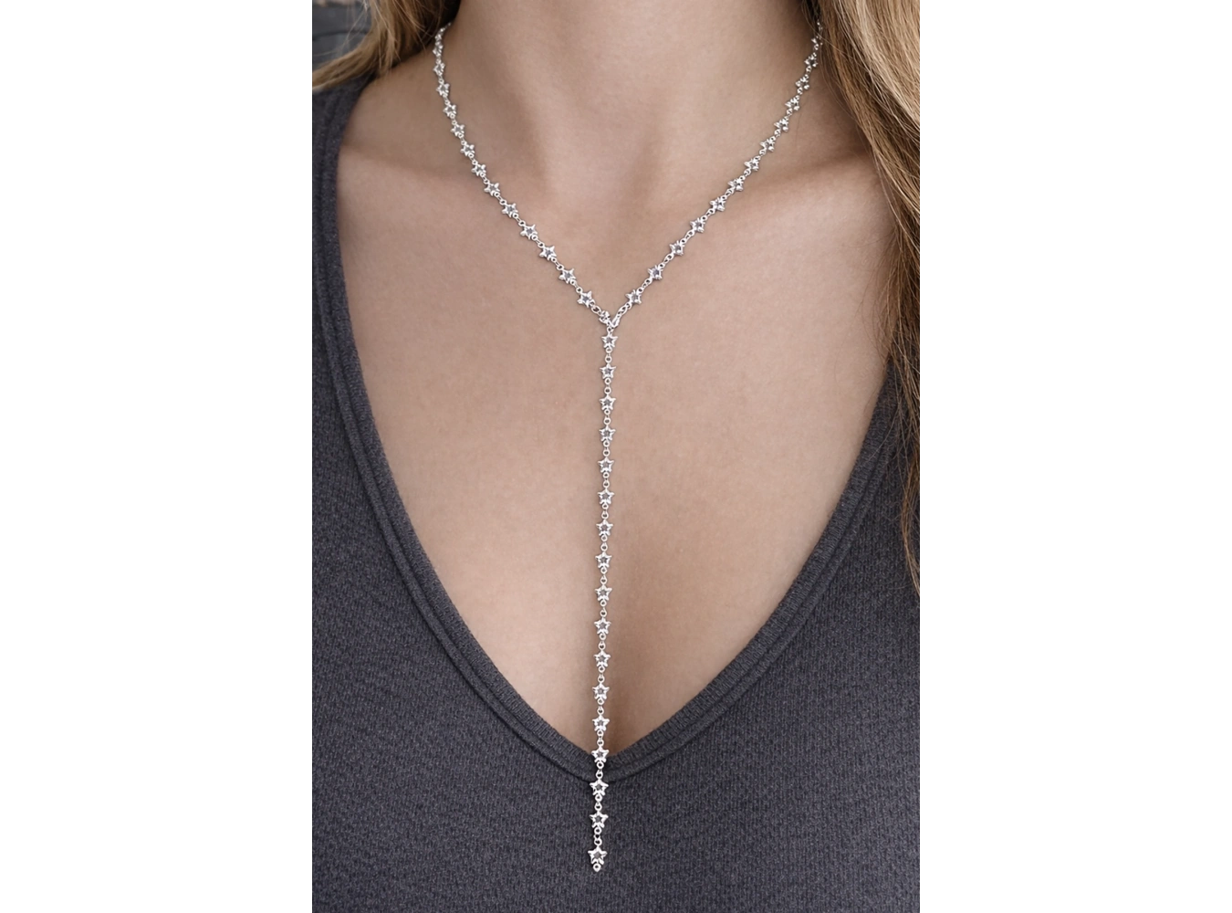 Gümüş Renk Taş Detaylı Yıldız Figürlü Y Kolye