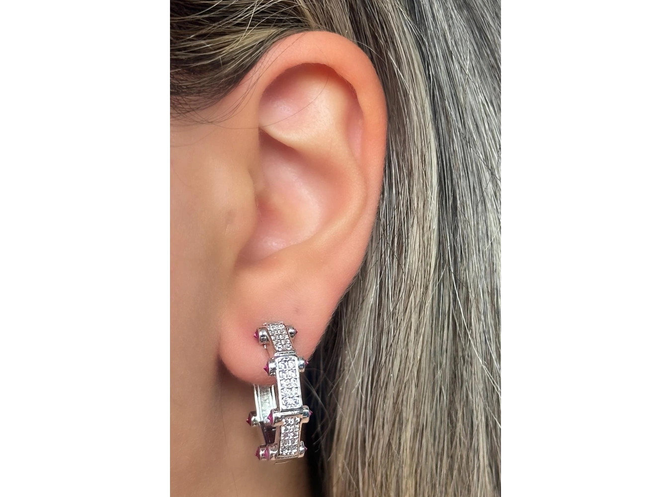 Gümüş Renk Taş Detaylı YSX Halka Küpe (Çift)