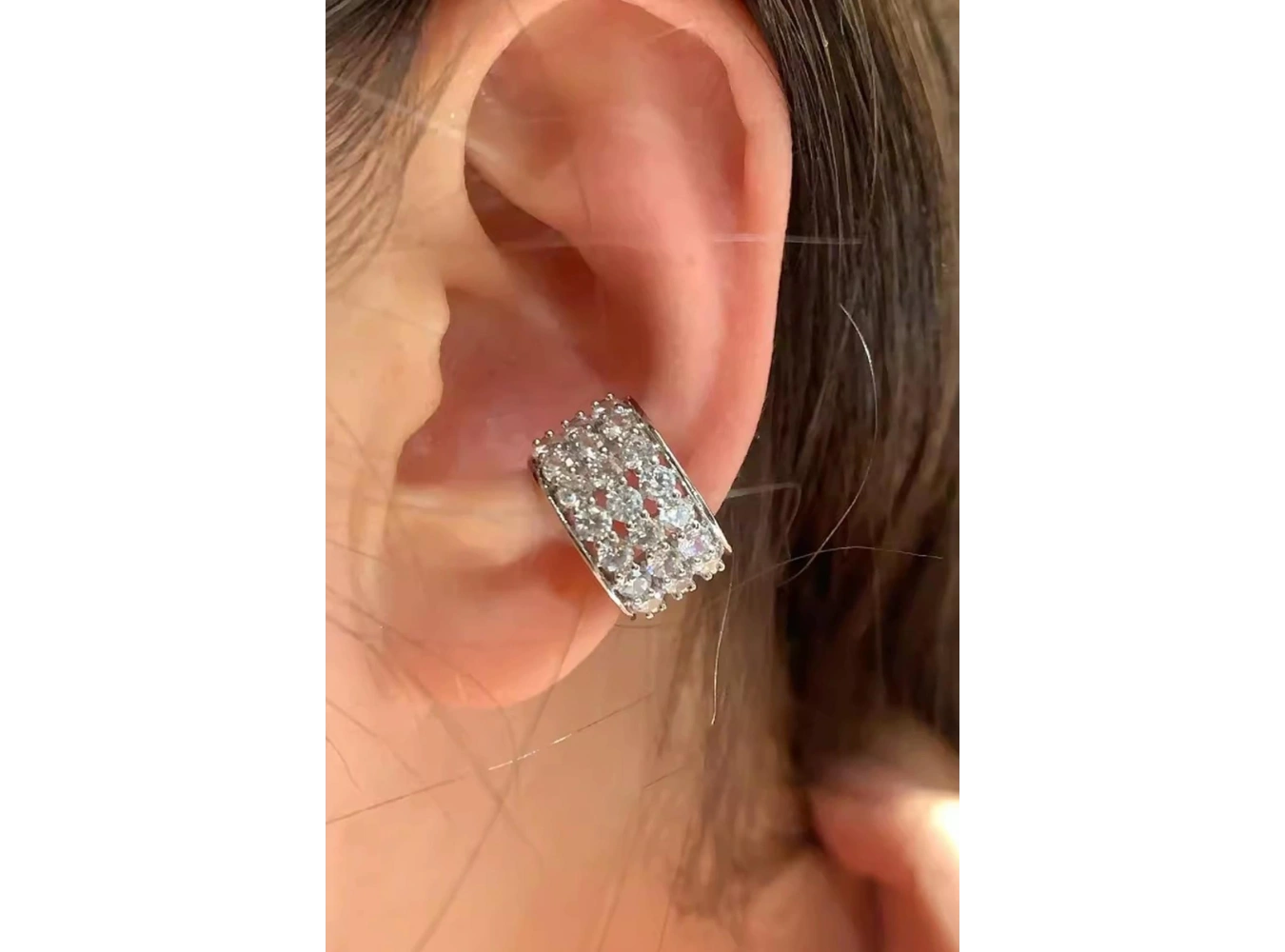 Gümüş Renk Taş Detaylı YSX Kulak Aksesuarı