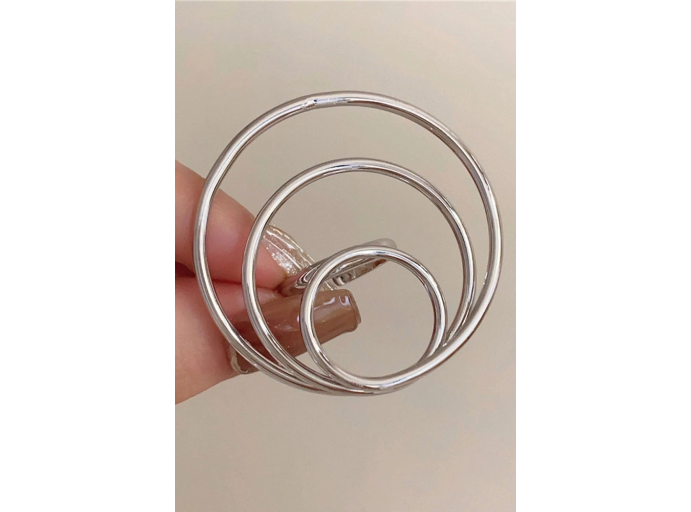 Gümüş Renk Tasarım Yüzük