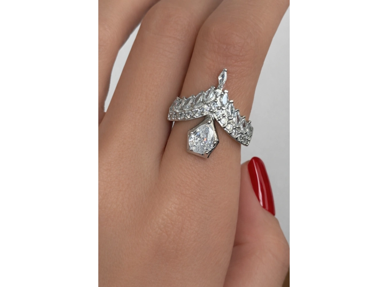 Gümüş Renk Taşlı Ayarlanabilir Yüzük