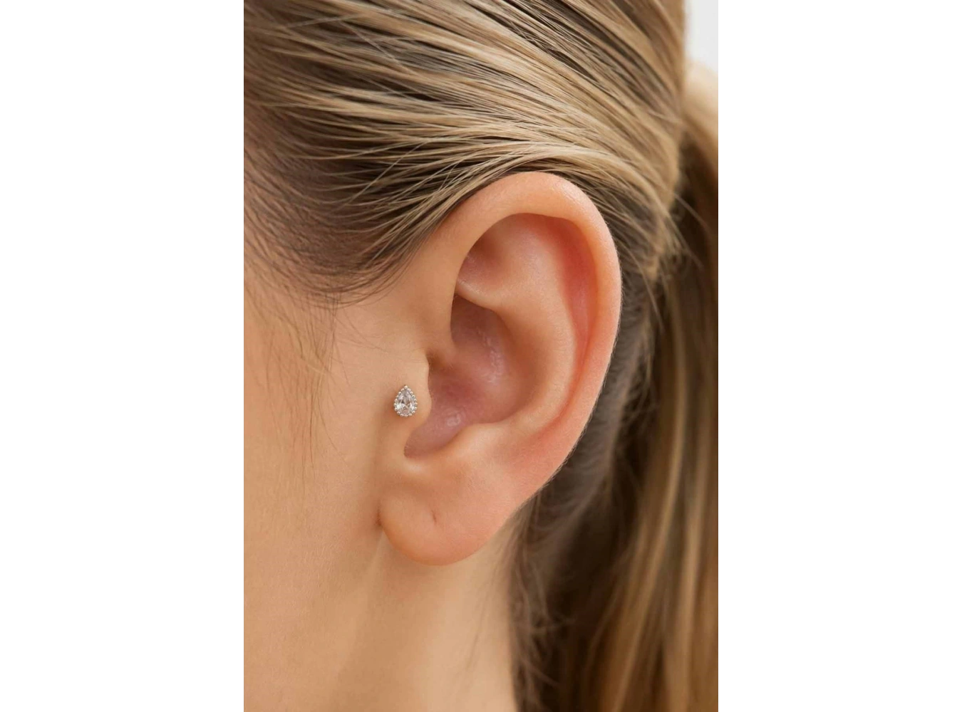 Gümüş Renk Taşlı Büyük Boy Cerrahi Çelik Tragus/Kıkırdak Küpe/Piercing (Tek)