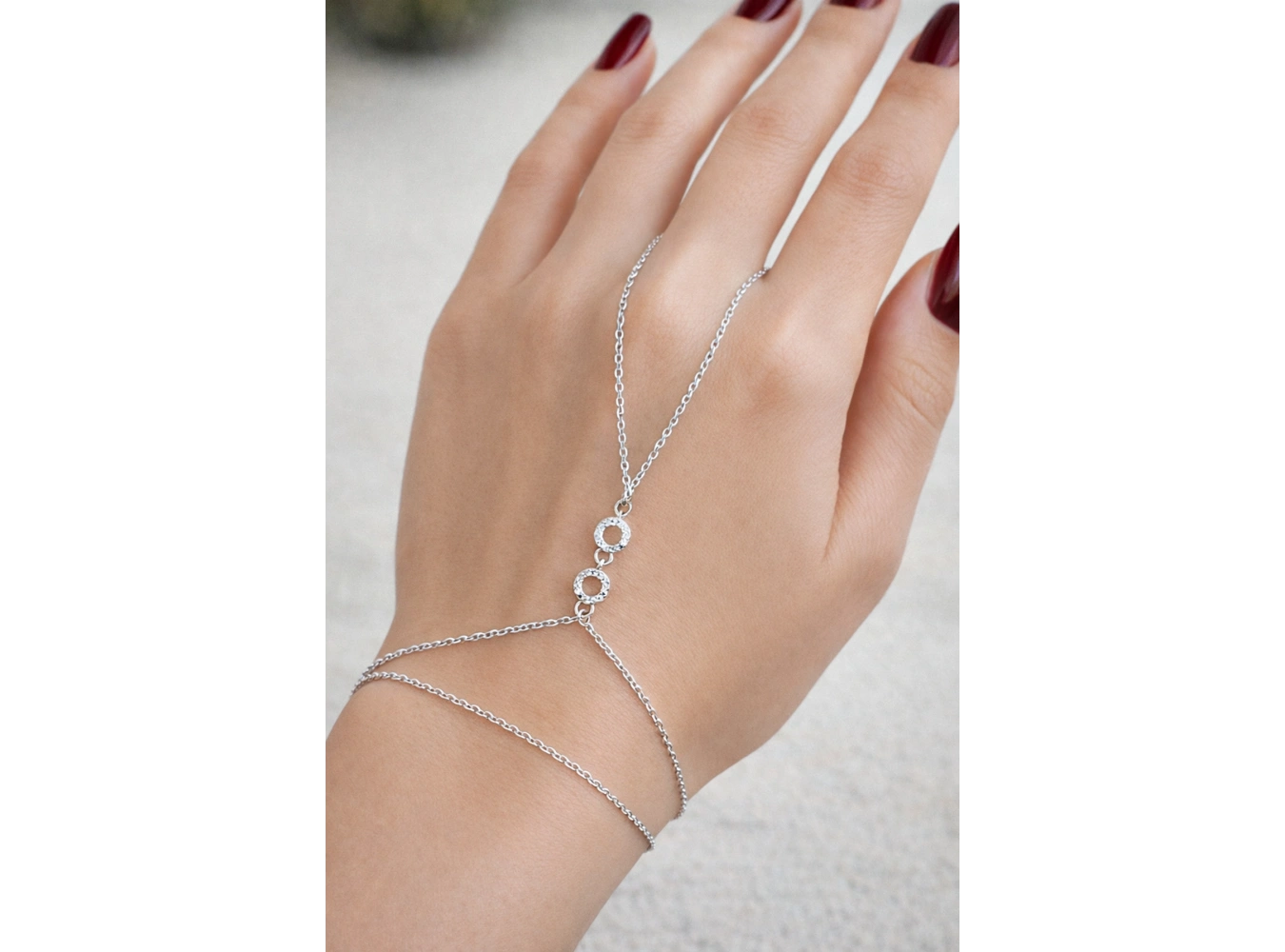 Gümüş Renk Taşlı Çelik Şahmeran