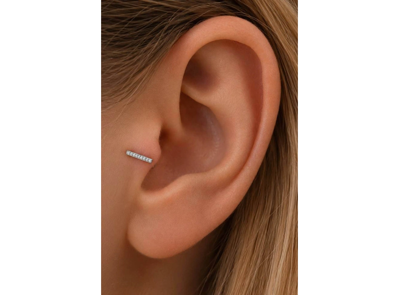 Gümüş  Renk  Taşlı Cerrahi Çelik Tragus/Kıkırdak Küpe/Piercing (Tek)
