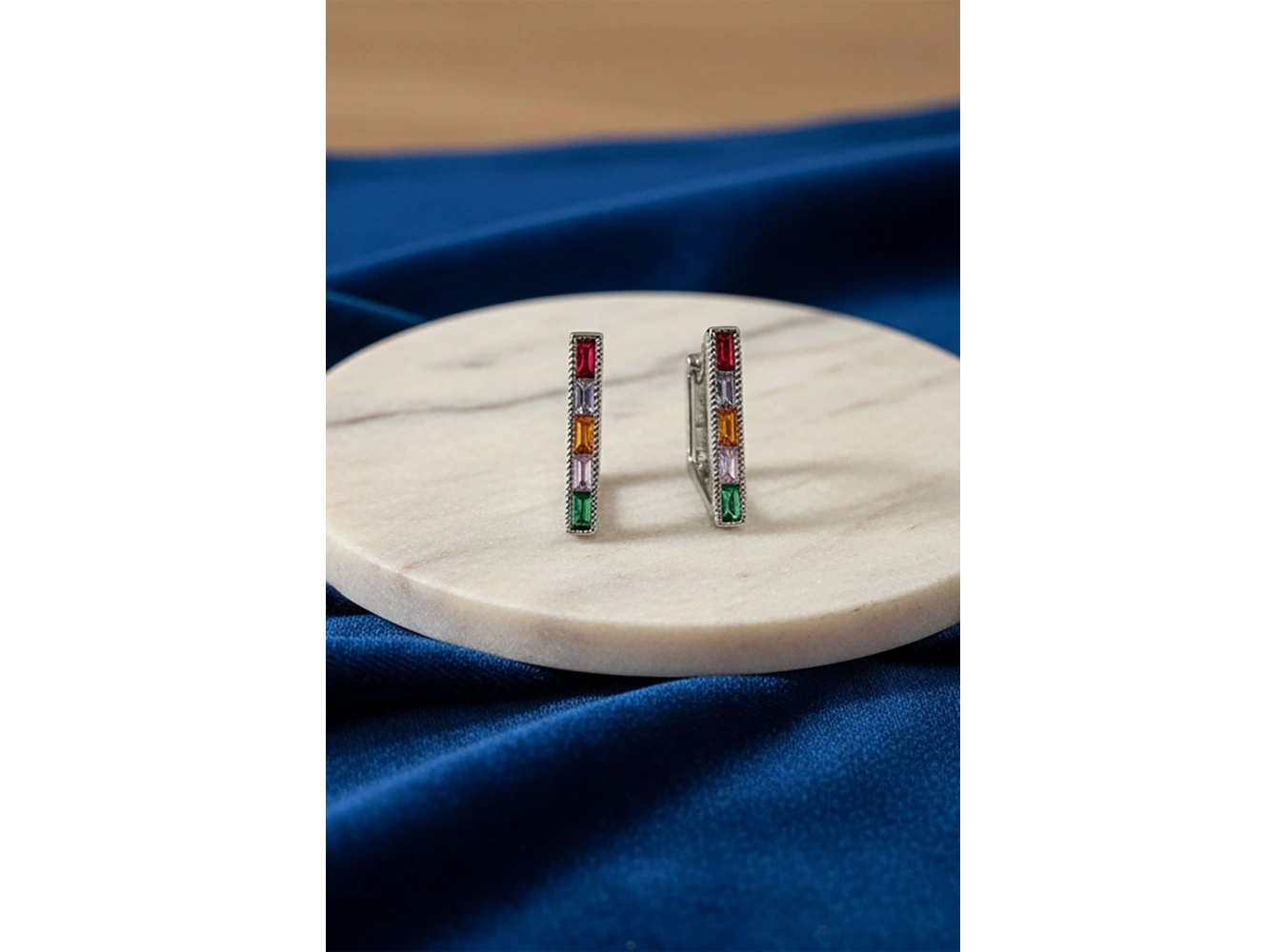 Gümüş Renk Taşlı Tx Küpe (Çift)