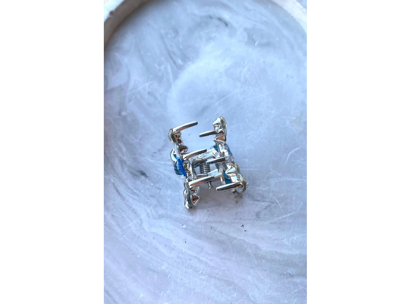 Gümüş Renk Taşlı Yan Toka ( Tek )