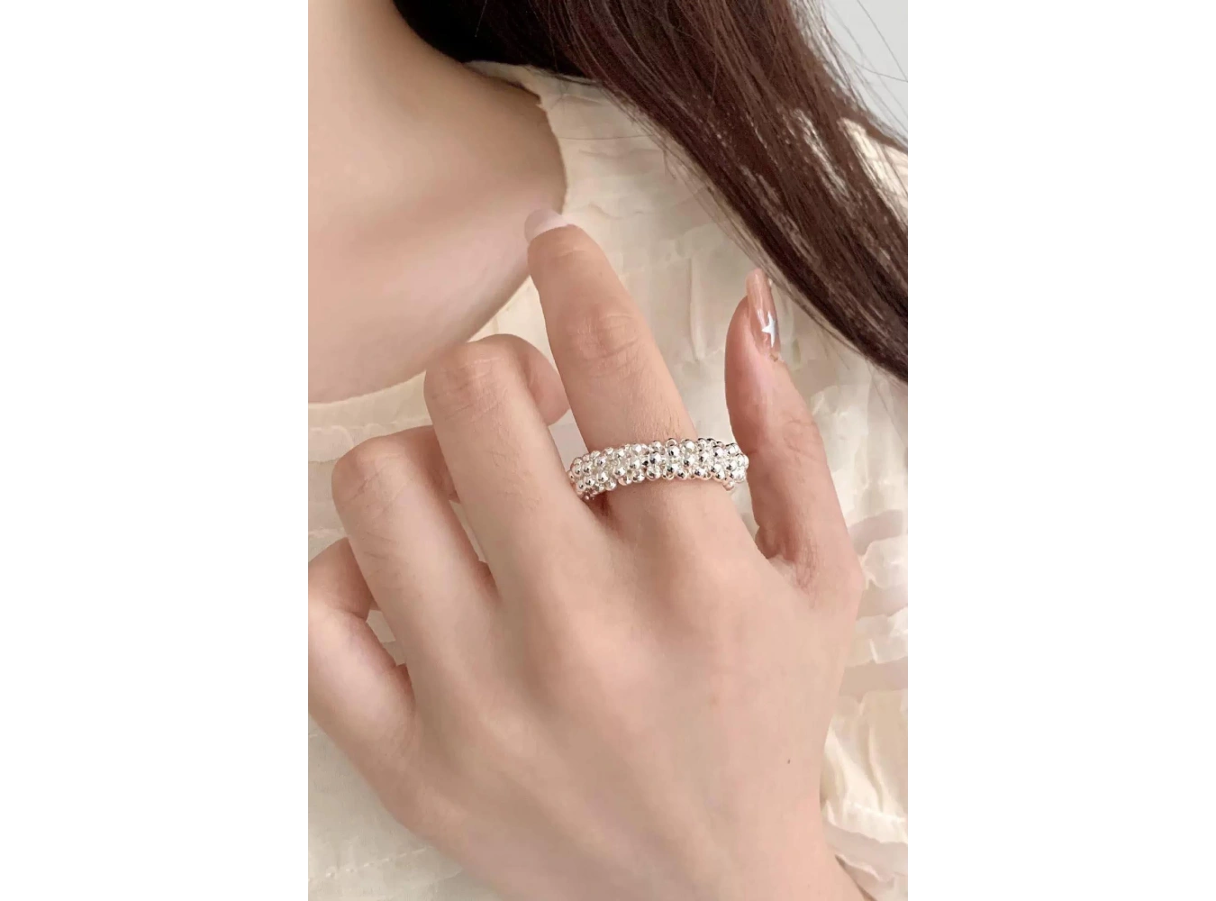 Gümüş Renk Top Detaylı Ayarlanabilir Yüzük