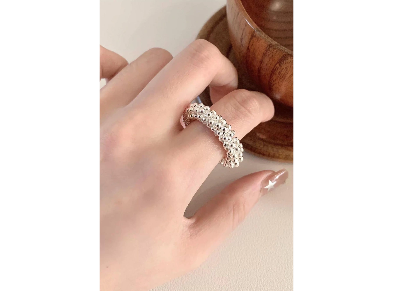 Gümüş Renk Top Detaylı Ayarlanabilir Yüzük