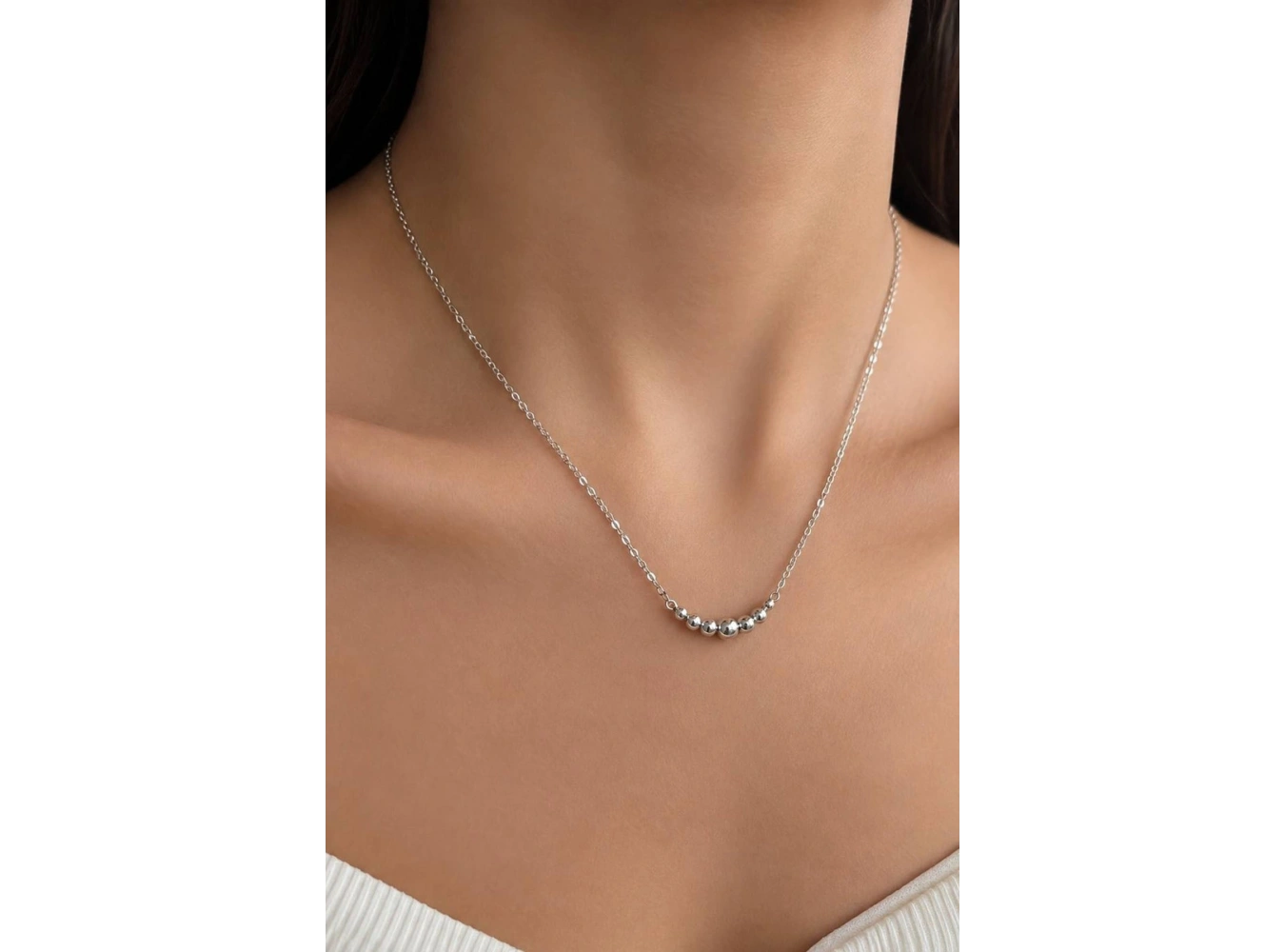 Gümüş Renk Top Detaylı Xuping Kolye