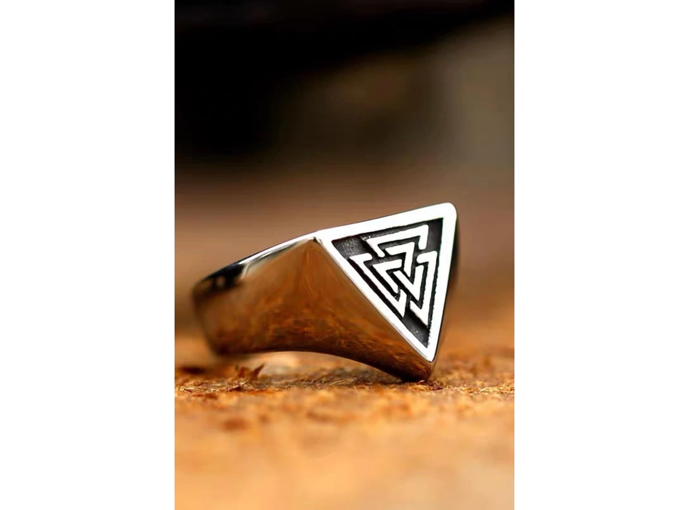 Gümüş Renk Üçgen Figürlü Ayarlanabilir Çelik Erkek Yüzük