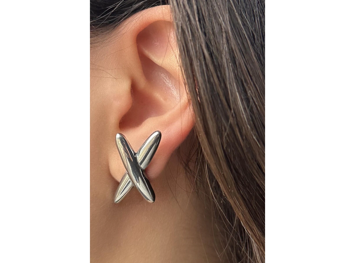 Gümüş Renk X Figürlü Çelik Küpe (Çift)