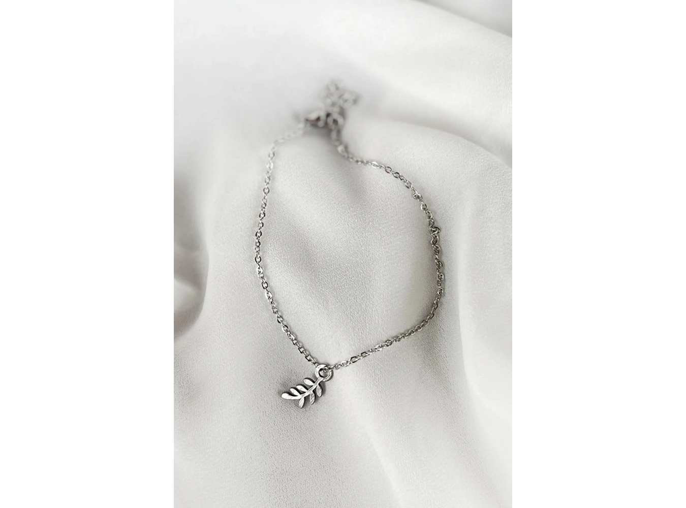 Gümüş Renk Yaprak Figürlü Çelik Halhal