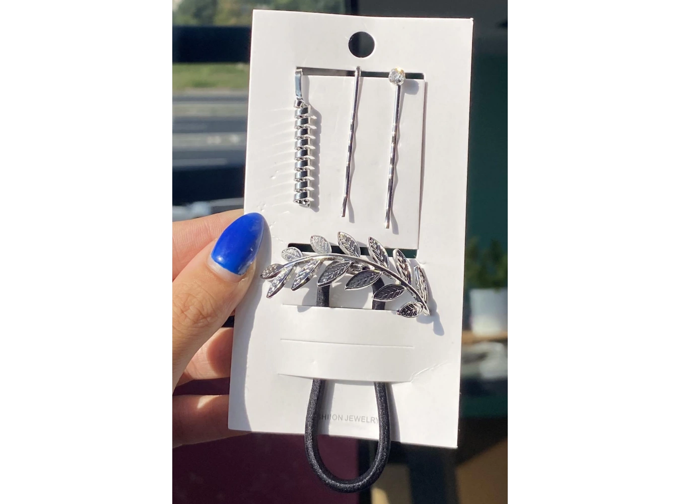 Gümüş Renk Yaprak Figürlü Metal Lastik Ve Tel Toka