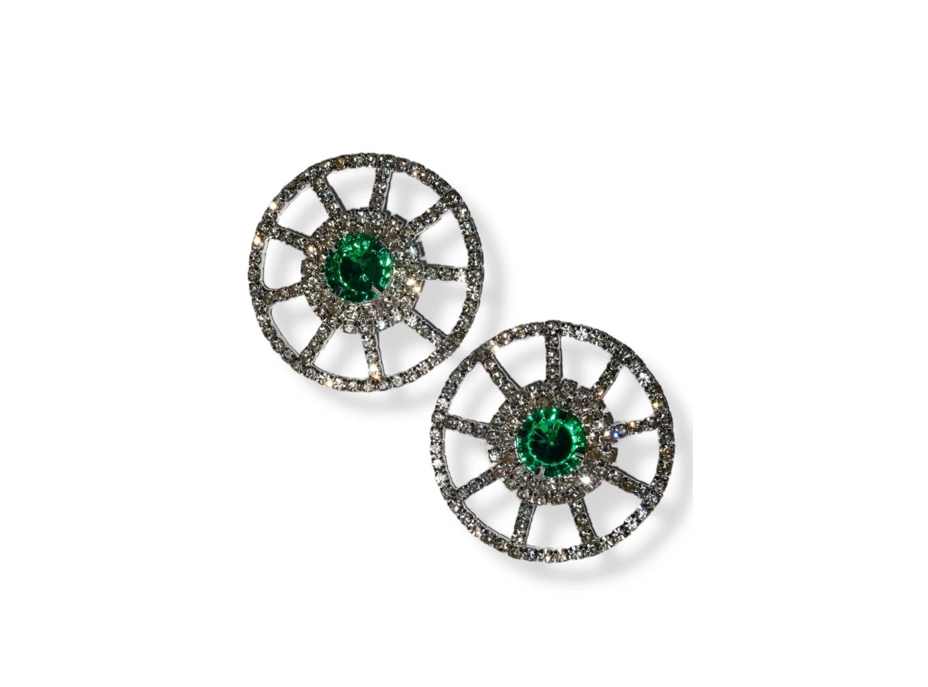 Gümüş Renk Yeşil Taş Detaylı Tasarım Göğüs Ucu Aksesuar