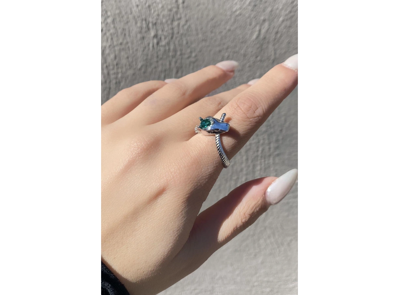 Gümüş Renk Yılan Figürlü Ayarlanabilir Yüzük