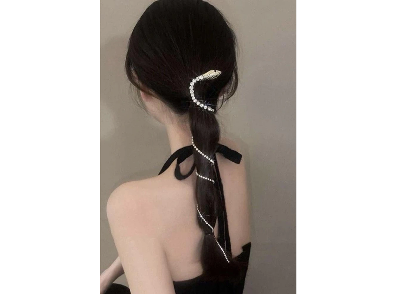 Gümüş Renk Yılan Figürlü Taş Detaylı Pens Toka